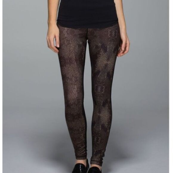 Lululemon Black Gold Golden Goddess Wunder Under leggings - Picture 1 of 8